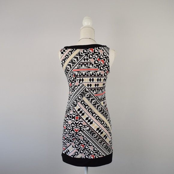 WHBM Geometric Print Sleeveless Shift Dress - Picture 2 of 5